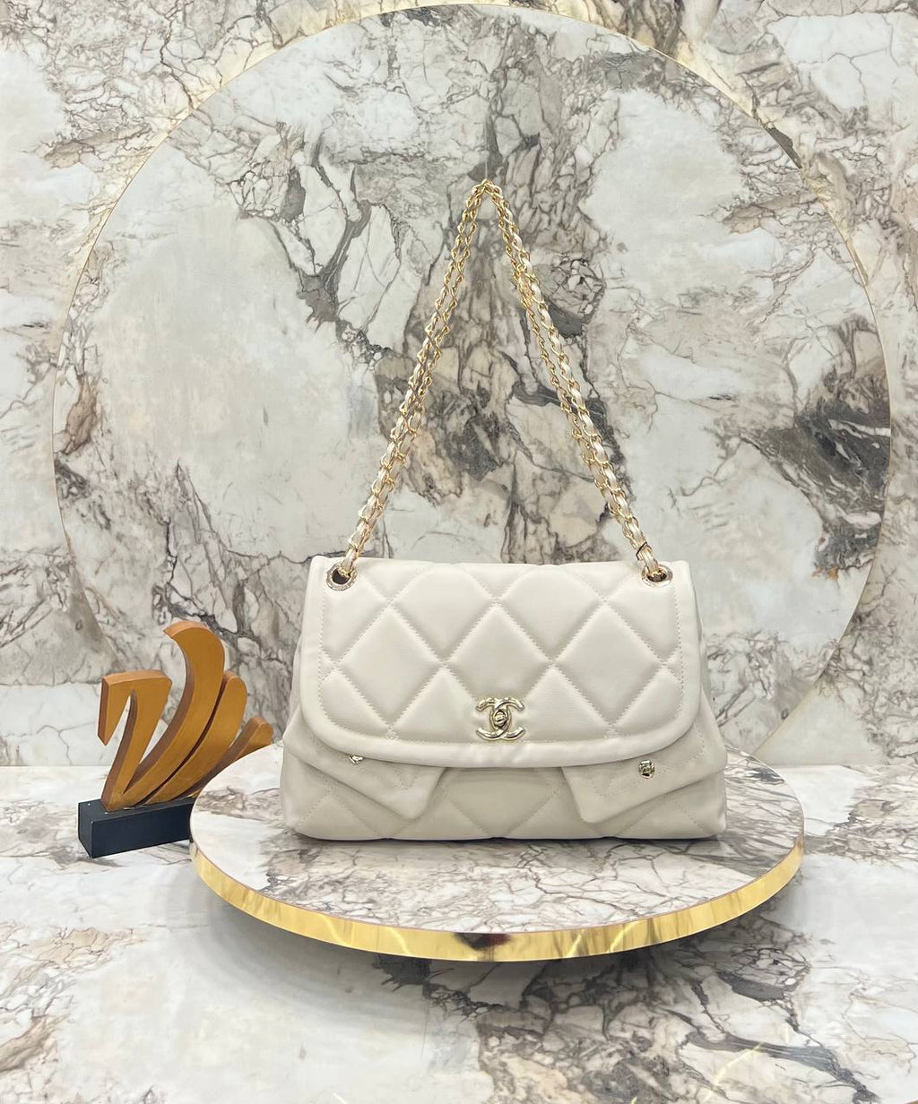 Chanel 25 Maxi Flap Bag White