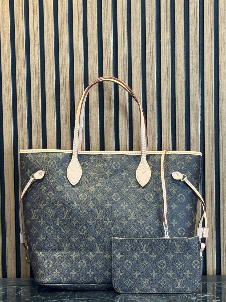 Louis Vuitton Neverfull Tote Bag