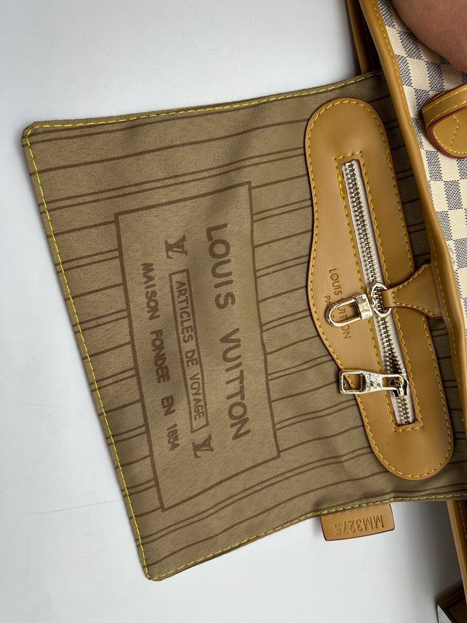 Louis Vuitton Neverfull Tote Bag - Jeans
