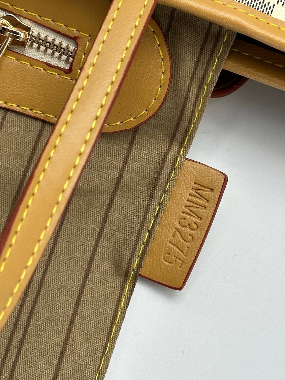Louis Vuitton Neverfull Tote Bag - Jeans