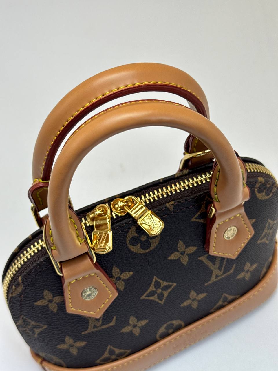 Louis Vuitton Alma - Small