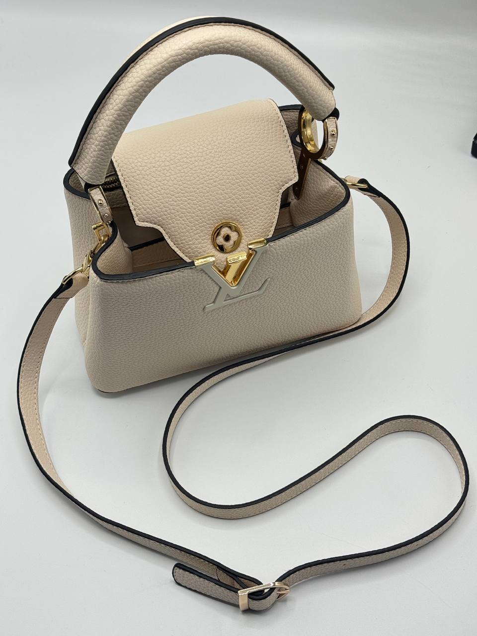 Louis Vuitton Capucines BB Bag