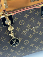 Louis Vuitton Τσάντα Monogram με Λουράκι