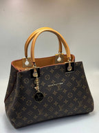 Louis Vuitton Τσάντα Monogram με Λουράκι